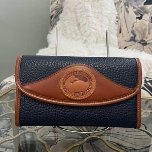 Dooney & Bourke Wallet  NWOT